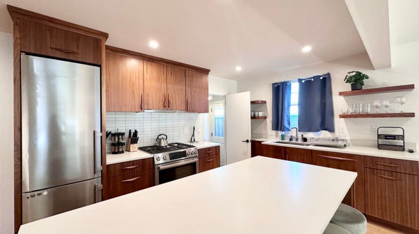 2425 NE Everett Street - Portland - Oregon - 2 bed, 1 bath rental property