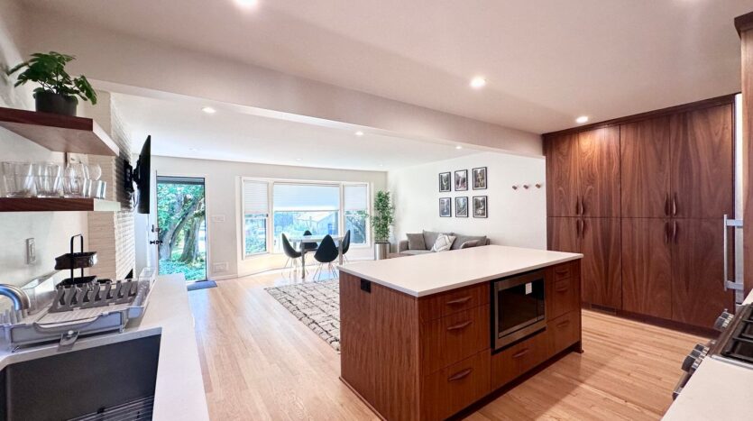2425 NE Everett Street - Portland - Oregon - 2 bed, 1 bath rental property