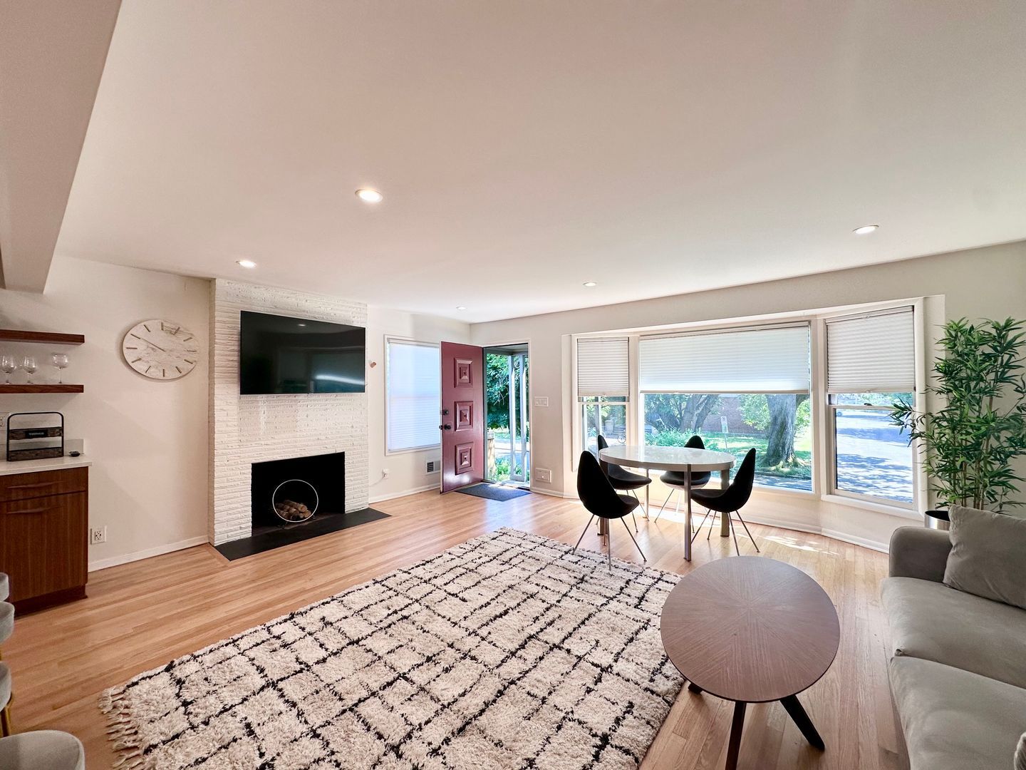 2425 NE Everett Street - Portland - Oregon - 2 bed, 1 bath rental property