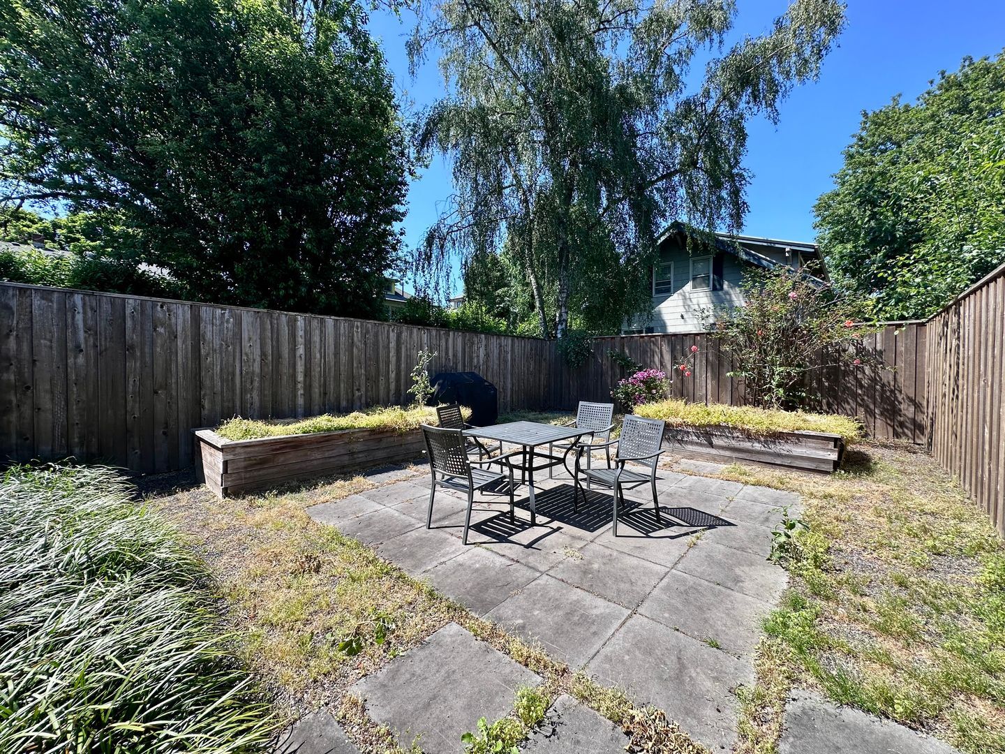 2425 NE Everett Street - Portland - Oregon - 2 bed, 1 bath rental property