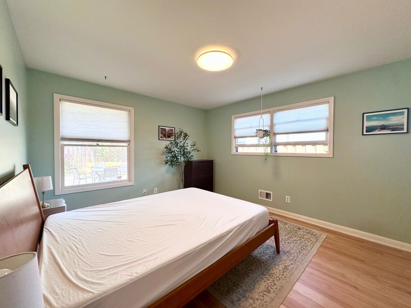 2425 NE Everett Street - Portland - Oregon - 2 bed, 1 bath rental property