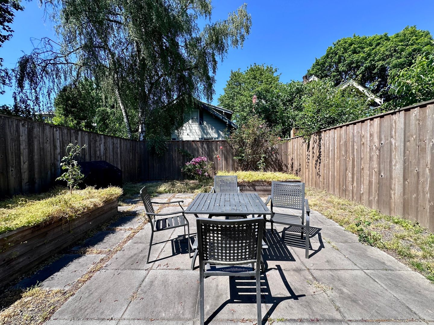 2425 NE Everett Street - Portland - Oregon - 2 bed, 1 bath rental property