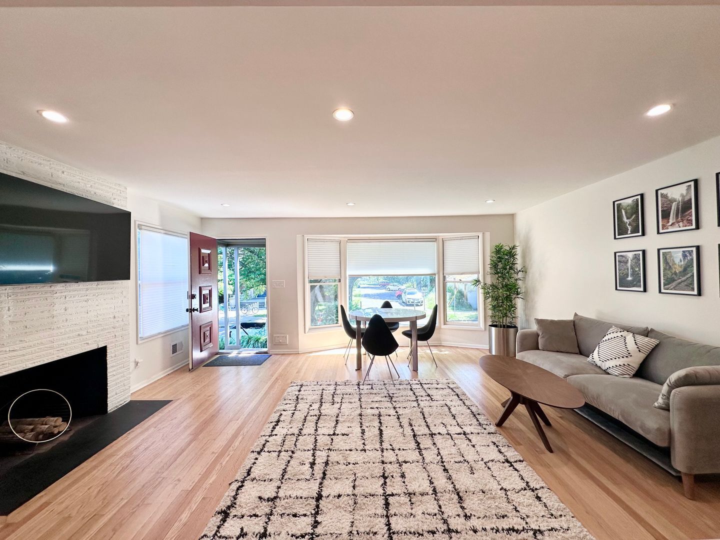 2425 NE Everett Street - Portland - Oregon - 2 bed, 1 bath rental property