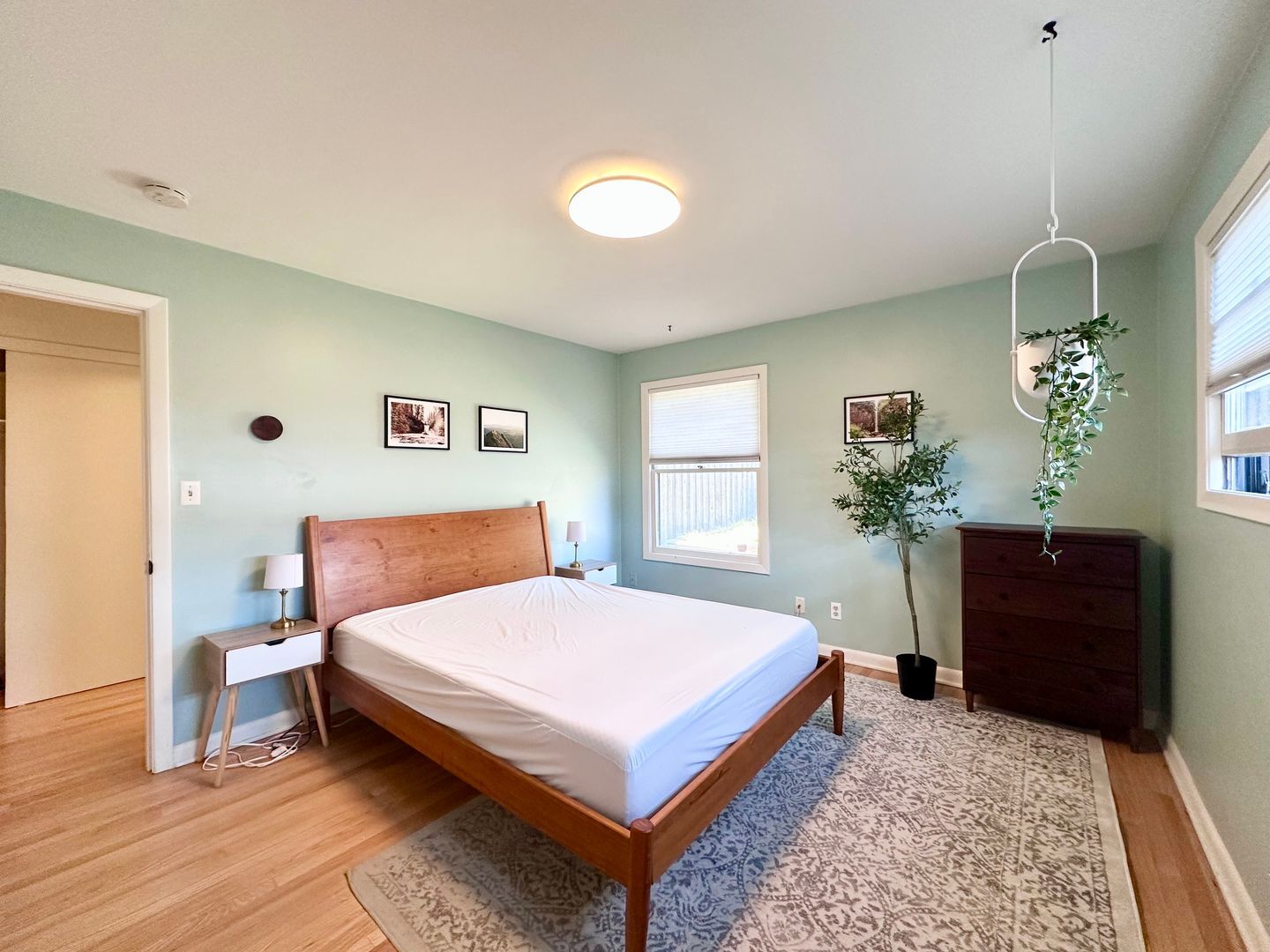 2425 NE Everett Street - Portland - Oregon - 2 bed, 1 bath rental property