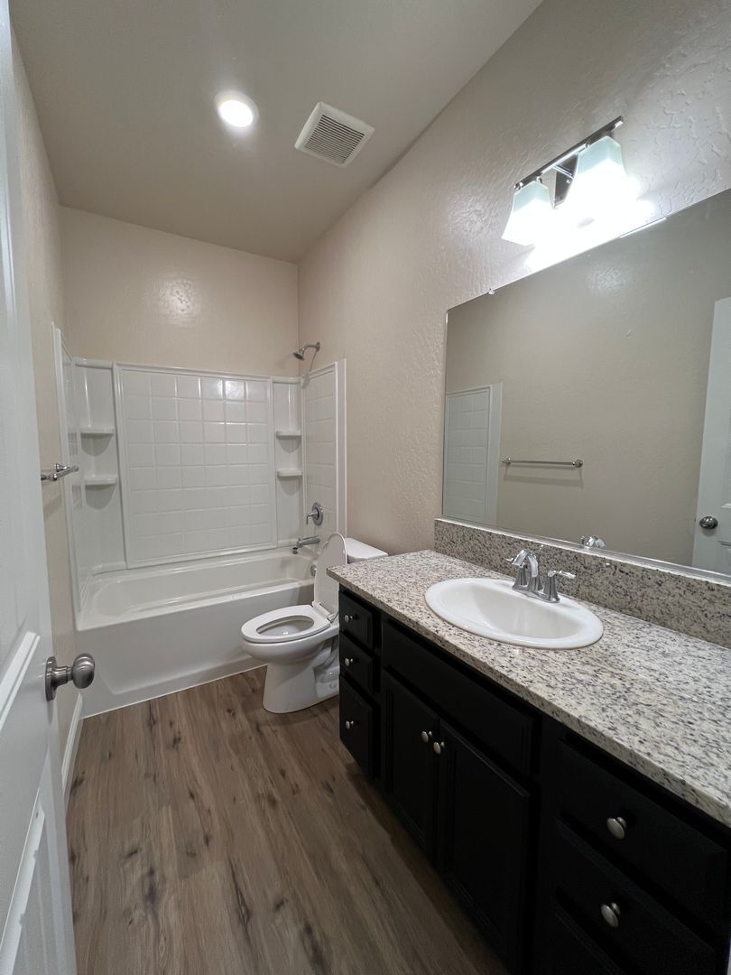 2445 W Mallard Ln - Hanford - California - 3 bed, 2 bath rental property