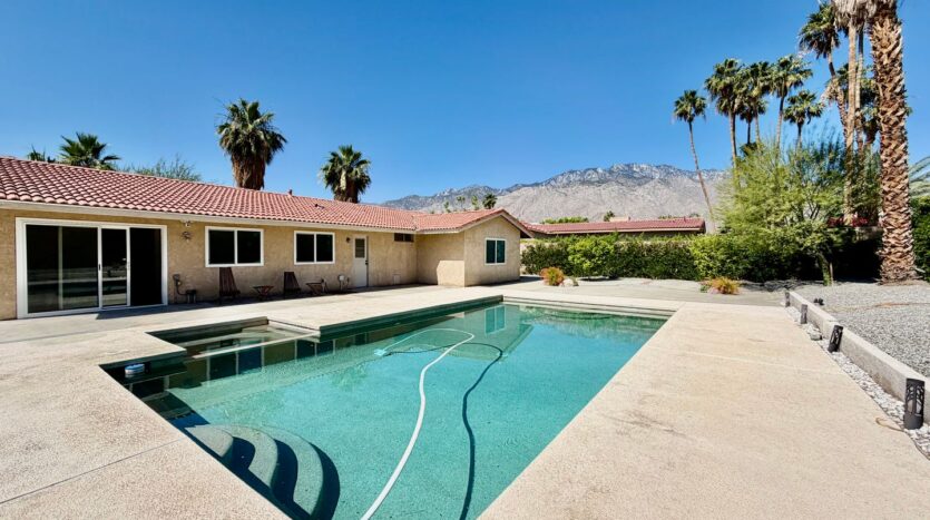 2450 Tamarisk Rd  - Palm Springs - California - 4 bed, 2 bath rental property