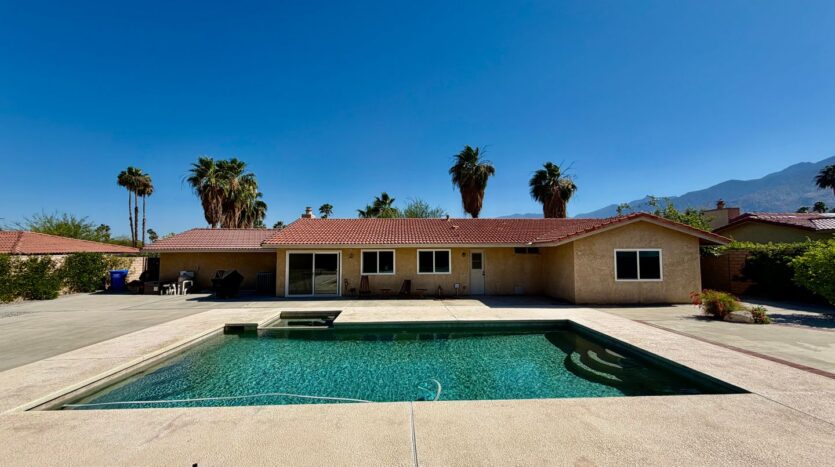 2450 Tamarisk Rd  - Palm Springs - California - 4 bed, 2 bath rental property