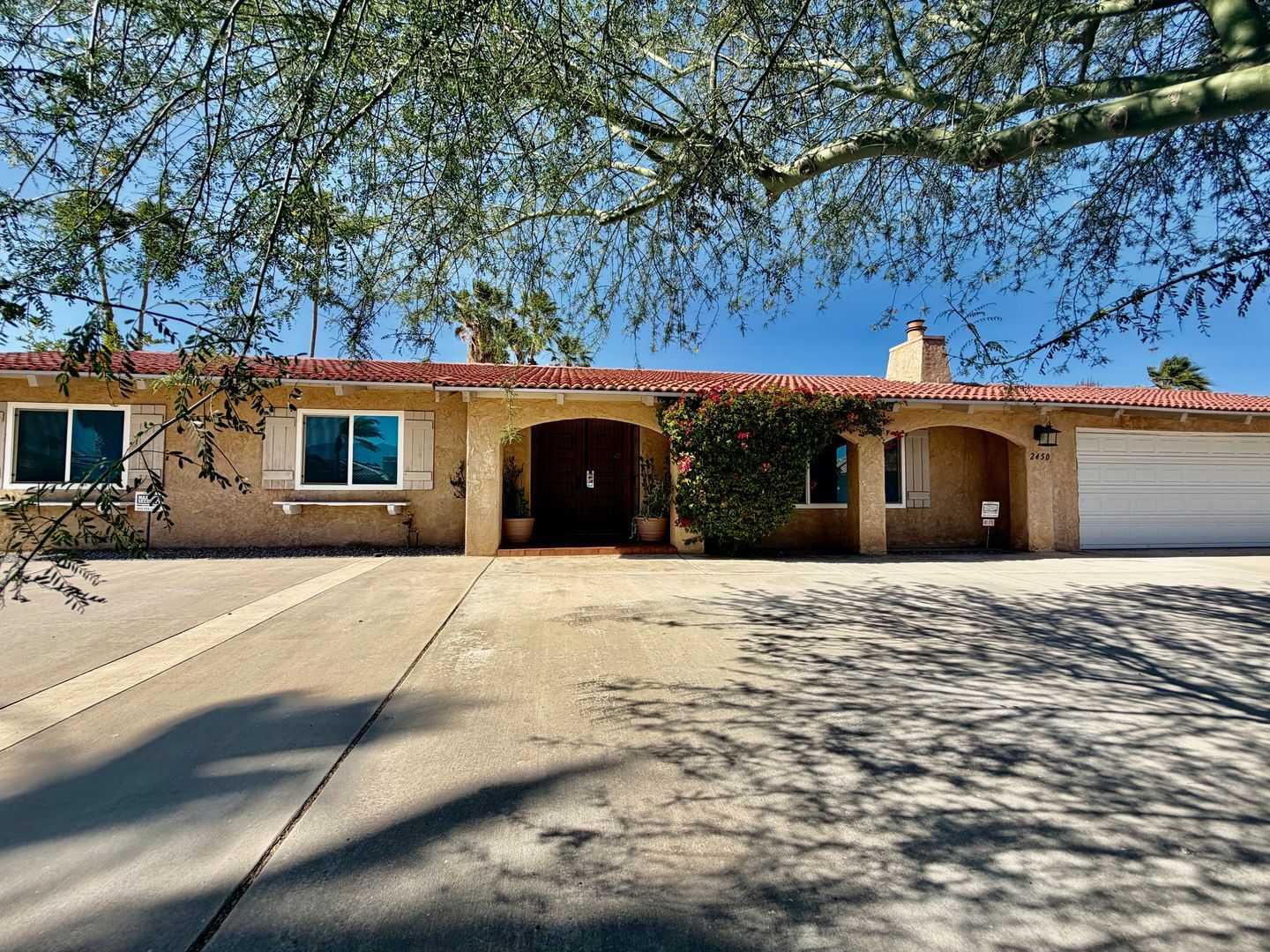 2450 Tamarisk Rd  - Palm Springs - California - 4 bed, 2 bath rental property