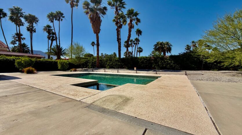 2450 Tamarisk Rd  - Palm Springs - California - 4 bed, 2 bath rental property