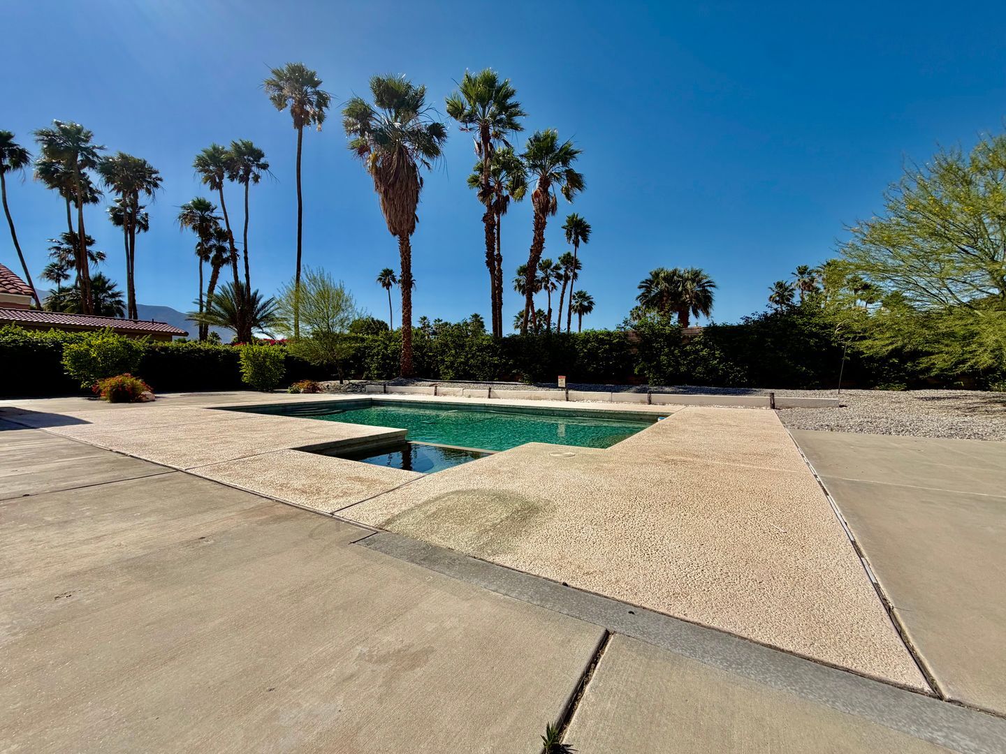 2450 Tamarisk Rd  - Palm Springs - California - 4 bed, 2 bath rental property