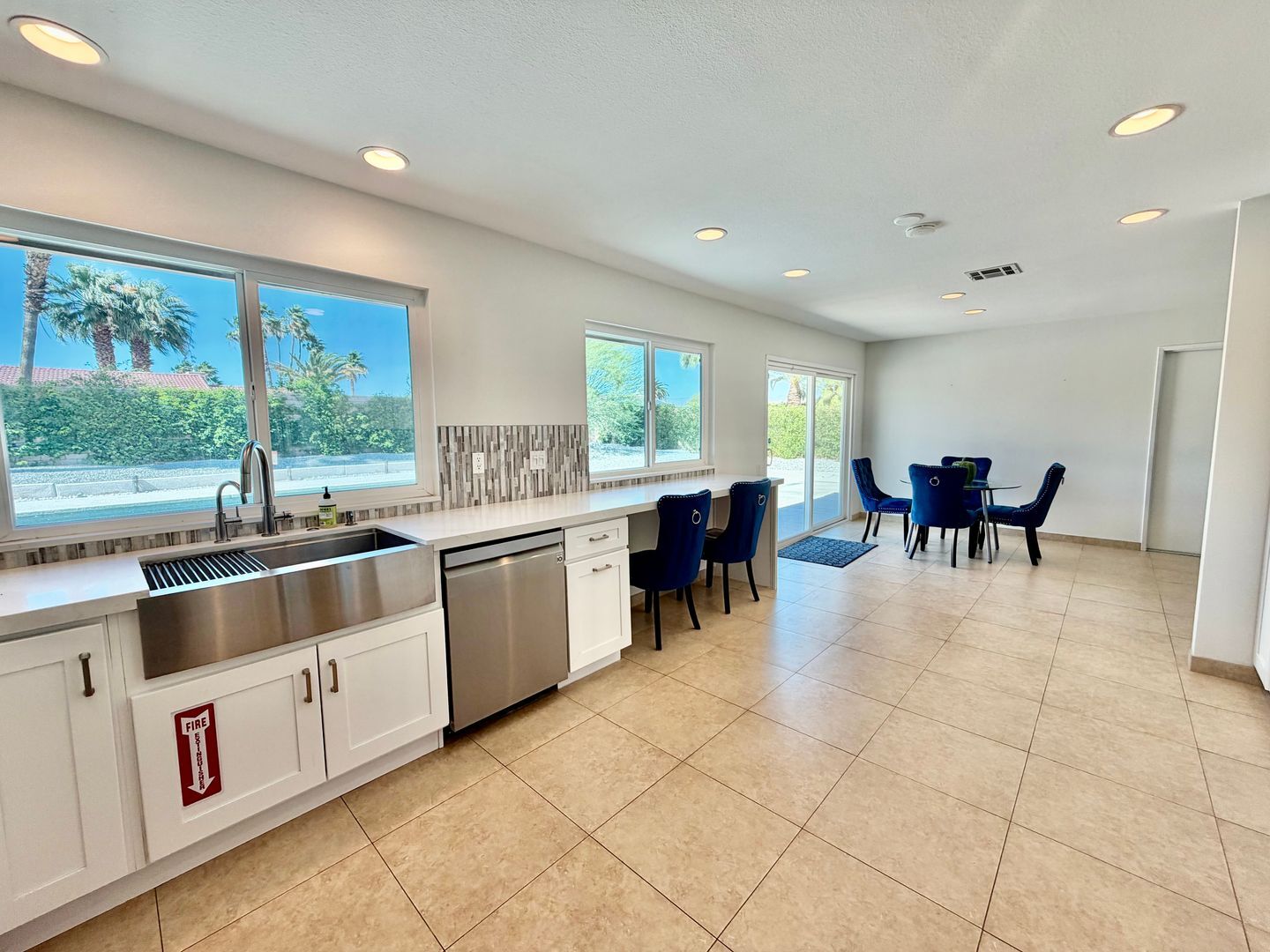 2450 Tamarisk Rd  - Palm Springs - California - 4 bed, 2 bath rental property