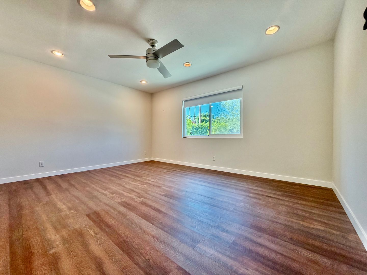 2450 Tamarisk Rd  - Palm Springs - California - 4 bed, 2 bath rental property