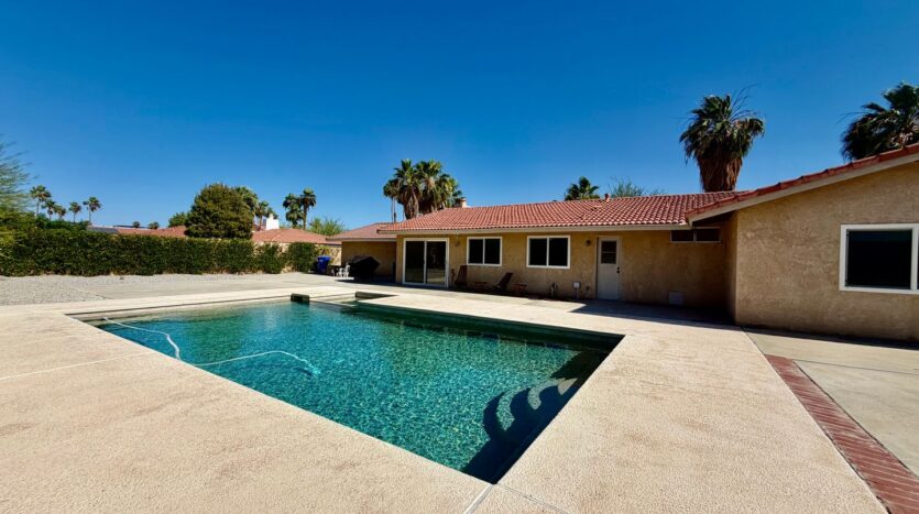 2450 Tamarisk Rd  - Palm Springs - California - 4 bed, 2 bath rental property