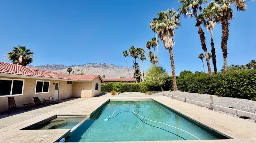 2450 Tamarisk Rd  - Palm Springs - California - 4 bed, 2 bath rental property
