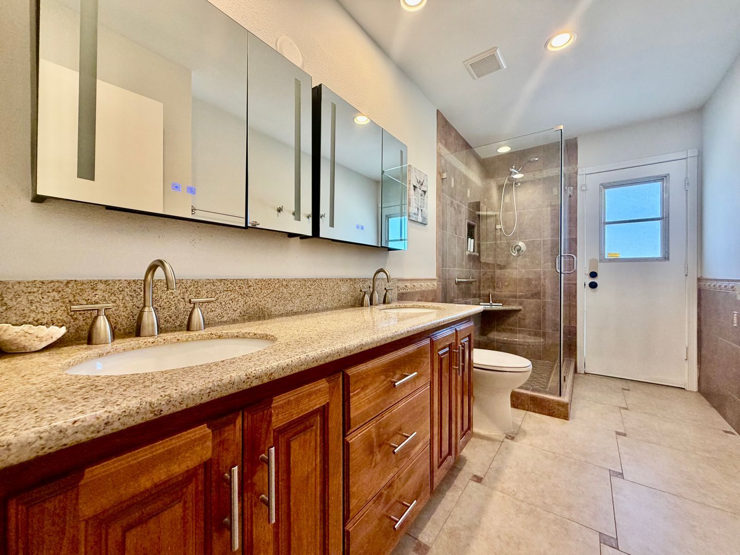 2450 Tamarisk Rd  - Palm Springs - California - 4 bed, 2 bath rental property