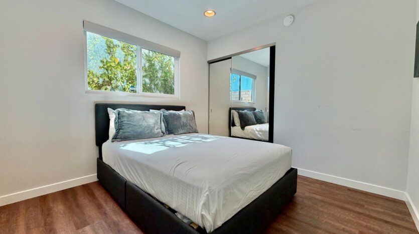 2450 Tamarisk Rd  - Palm Springs - California - 4 bed, 2 bath rental property