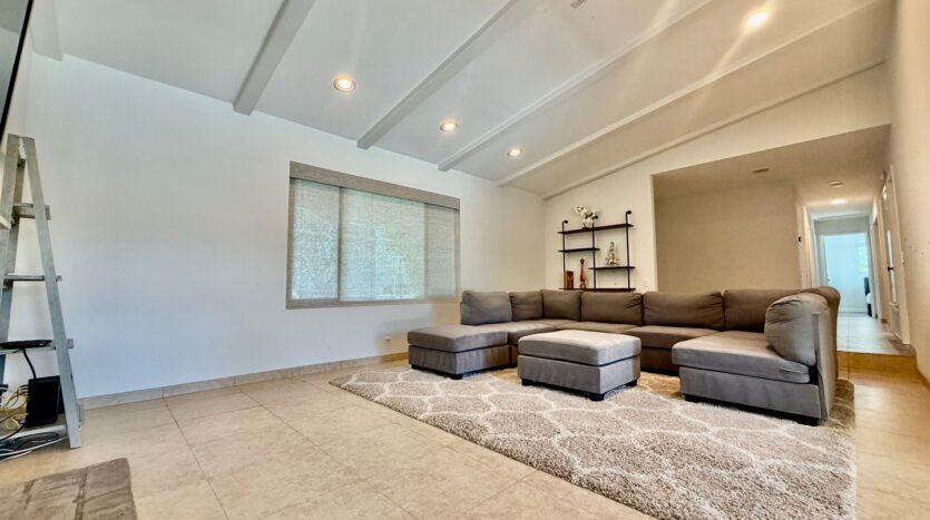 2450 Tamarisk Rd  - Palm Springs - California - 4 bed, 2 bath rental property