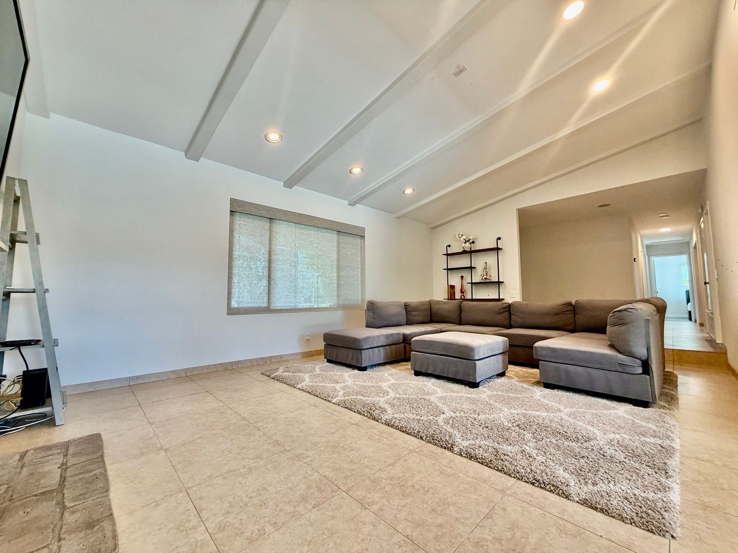2450 Tamarisk Rd  - Palm Springs - California - 4 bed, 2 bath rental property