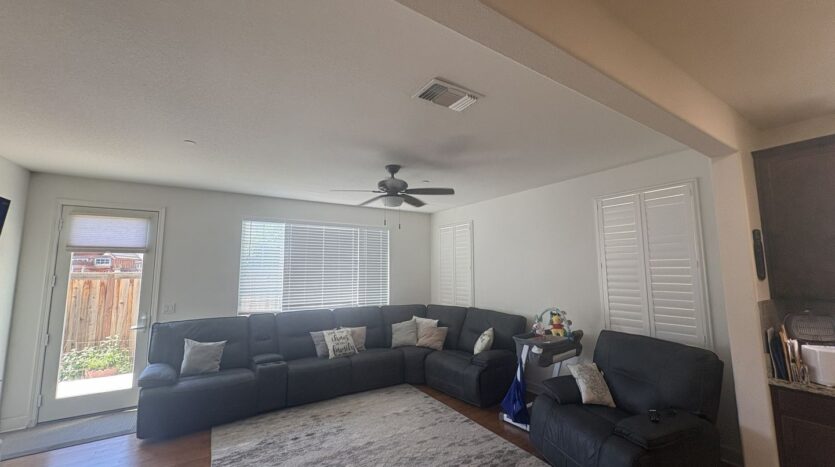 2532 Judith Resnik Ave - Sacramento - California - 4 bed, 2.5 bath rental property