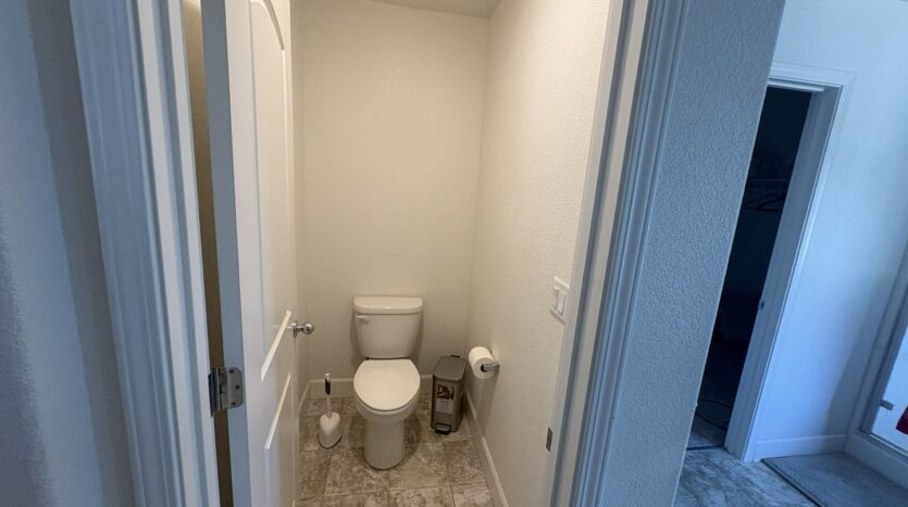 2532 Judith Resnik Ave - Sacramento - California - 4 bed, 2.5 bath rental property