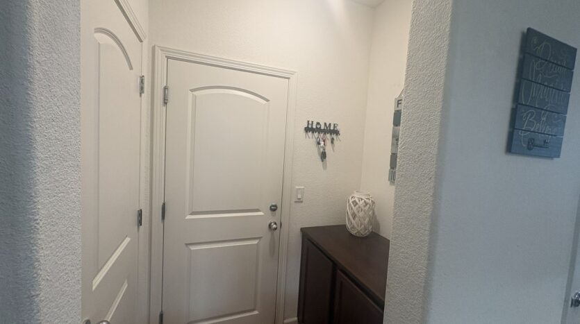 2532 Judith Resnik Ave - Sacramento - California - 4 bed, 2.5 bath rental property