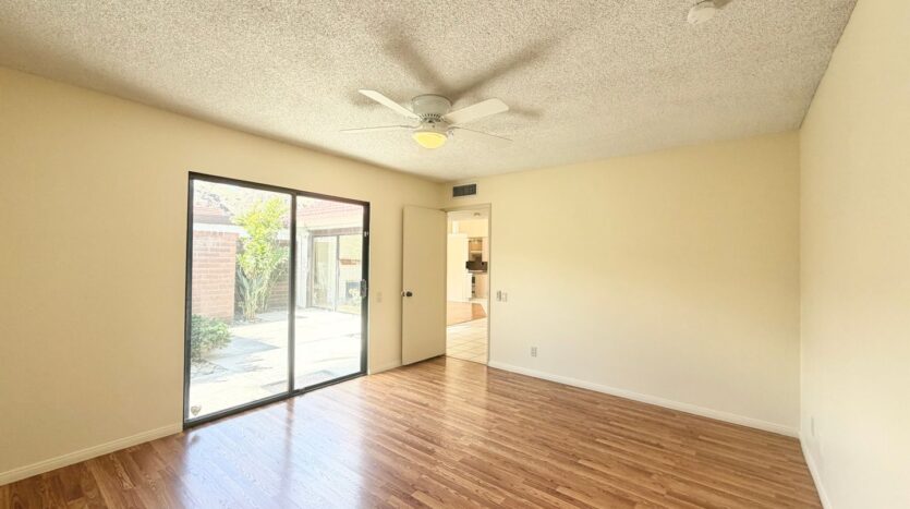 2550 Miramonte Circle E Unit C - Palm Springs - California - 3 bed, 2.5 bath rental property