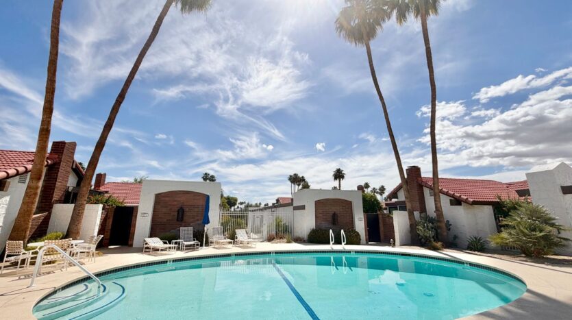 2550 Miramonte Circle E Unit C - Palm Springs - California - 3 bed, 2.5 bath rental property
