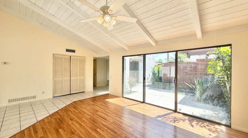 2550 Miramonte Circle E Unit C - Palm Springs - California - 3 bed, 2.5 bath rental property