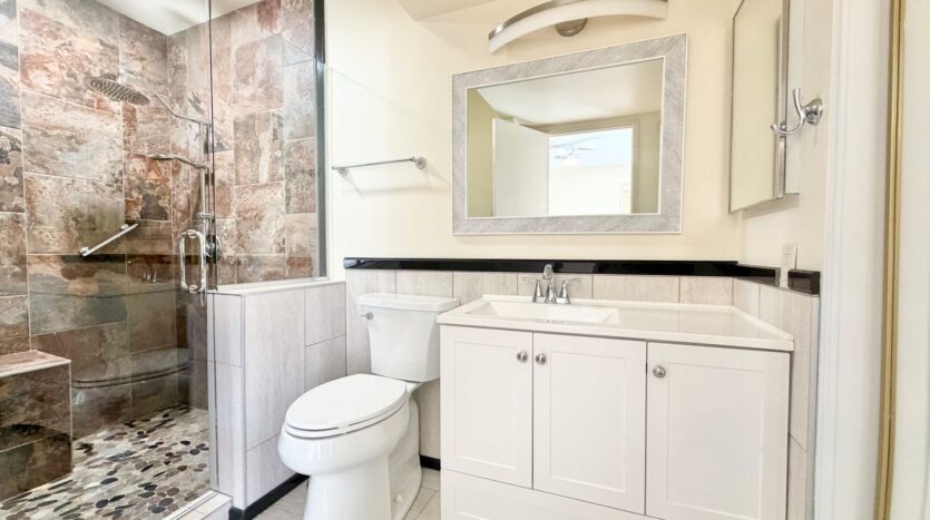 2550 Miramonte Circle E Unit C - Palm Springs - California - 3 bed, 2.5 bath rental property