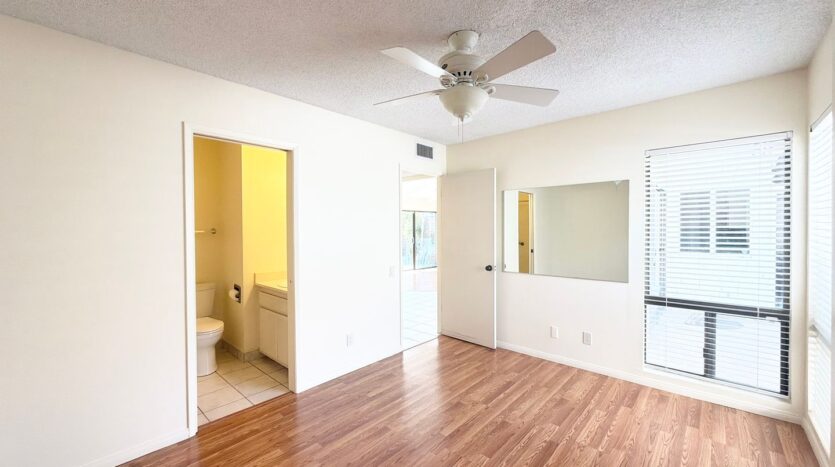 2550 Miramonte Circle E Unit C - Palm Springs - California - 3 bed, 2.5 bath rental property