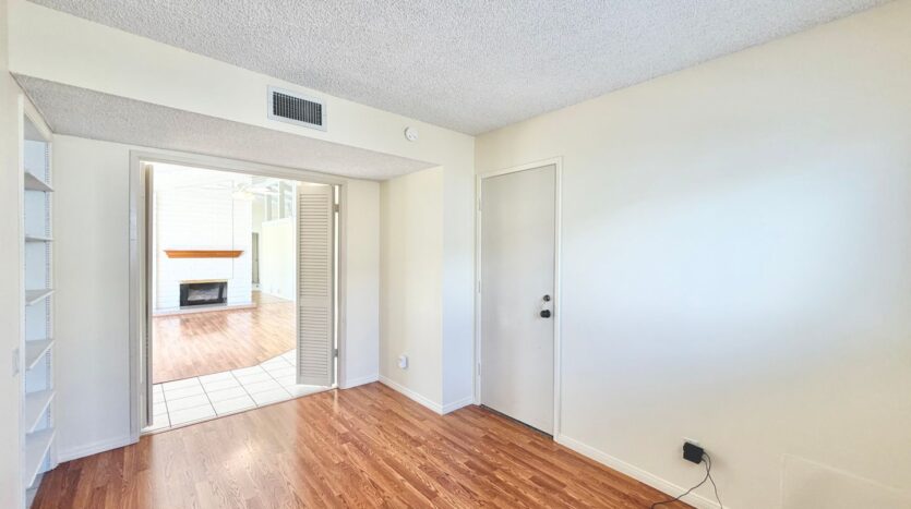 2550 Miramonte Circle E Unit C - Palm Springs - California - 3 bed, 2.5 bath rental property