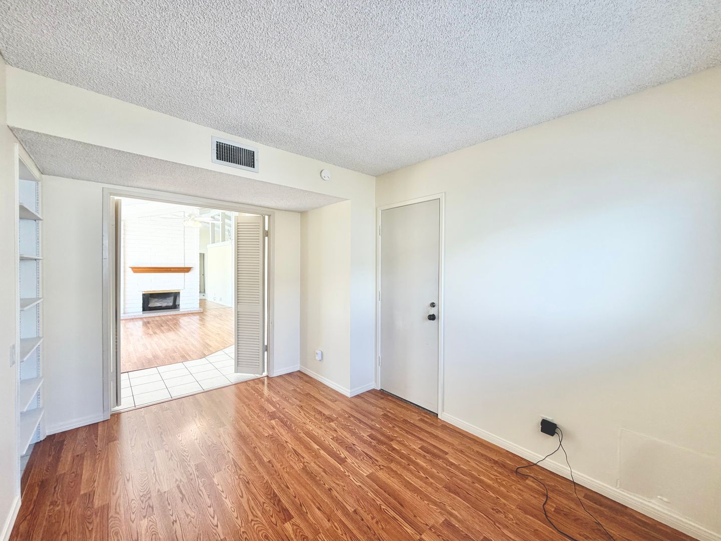 2550 Miramonte Circle E Unit C - Palm Springs - California - 3 bed, 2.5 bath rental property