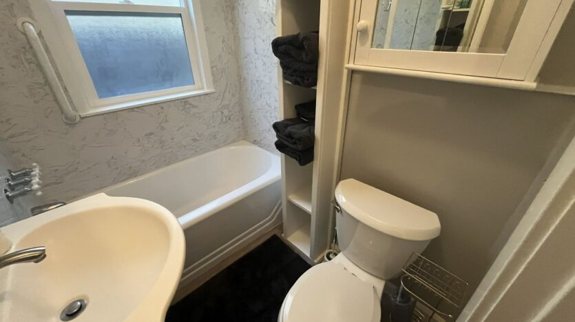 2612-2614 Q ST  - Sacramento - California - 1 bed, 1 bath rental property