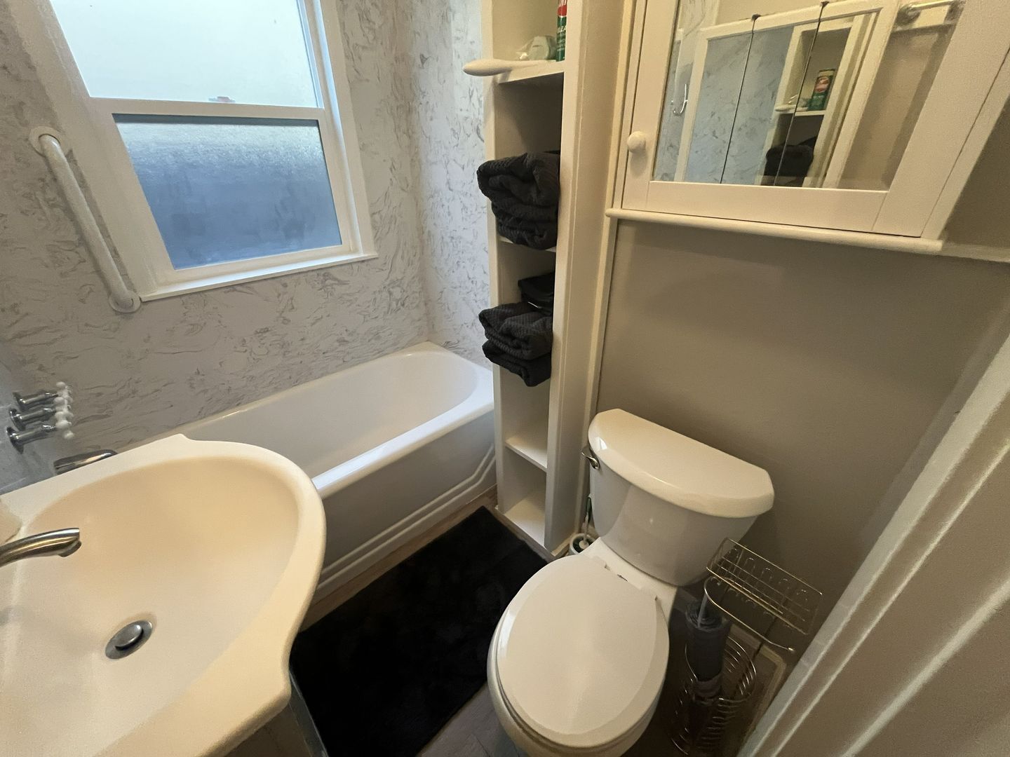 2612-2614 Q ST  - Sacramento - California - 1 bed, 1 bath rental property