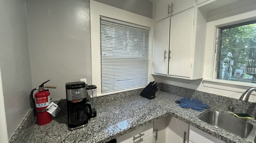 2612-2614 Q ST  - Sacramento - California - 2 bed, 1 bath rental property