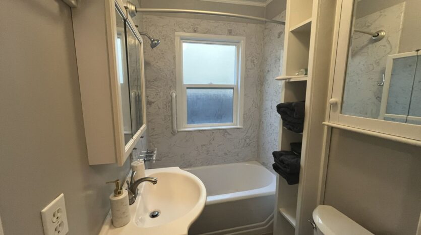 2612-2614 Q ST  - Sacramento - California - 1 bed, 1 bath rental property