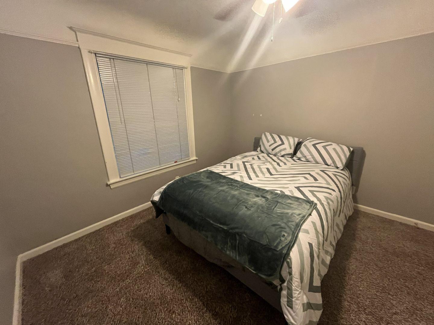 2612-2614 Q ST  - Sacramento - California - 2 bed, 1 bath rental property