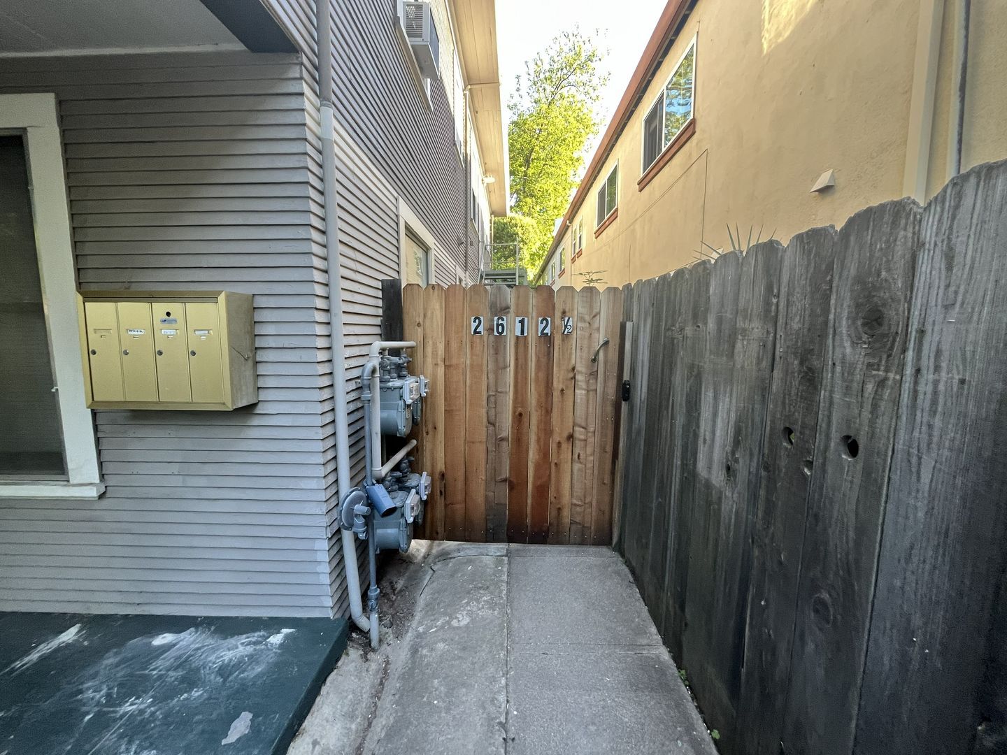 2612-2614 Q ST  - Sacramento - California - 1 bed, 1 bath rental property