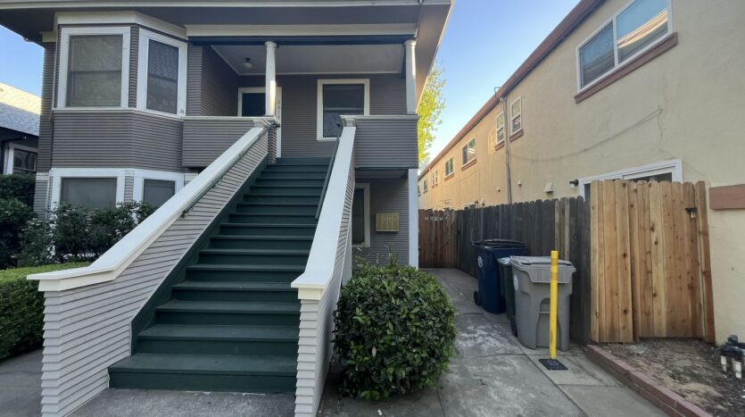 2612-2614 Q ST  - Sacramento - California - 1 bed, 1 bath rental property