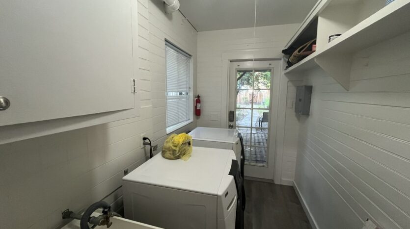 2612-2614 Q ST  - Sacramento - California - 1 bed, 1 bath rental property