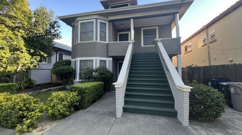 2612-2614 Q ST  - Sacramento - California - 2 bed, 1 bath rental property