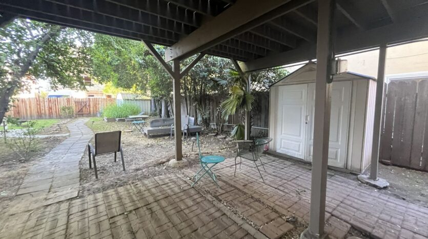 2612-2614 Q ST  - Sacramento - California - 2 bed, 1 bath rental property