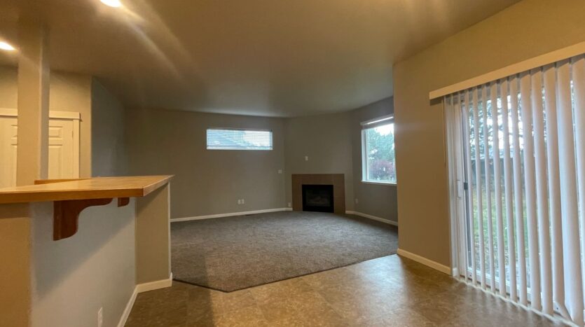 2614 SW Cascade Mountain Lane - Redmond - Oregon - 3 bed, 2.5 bath rental property