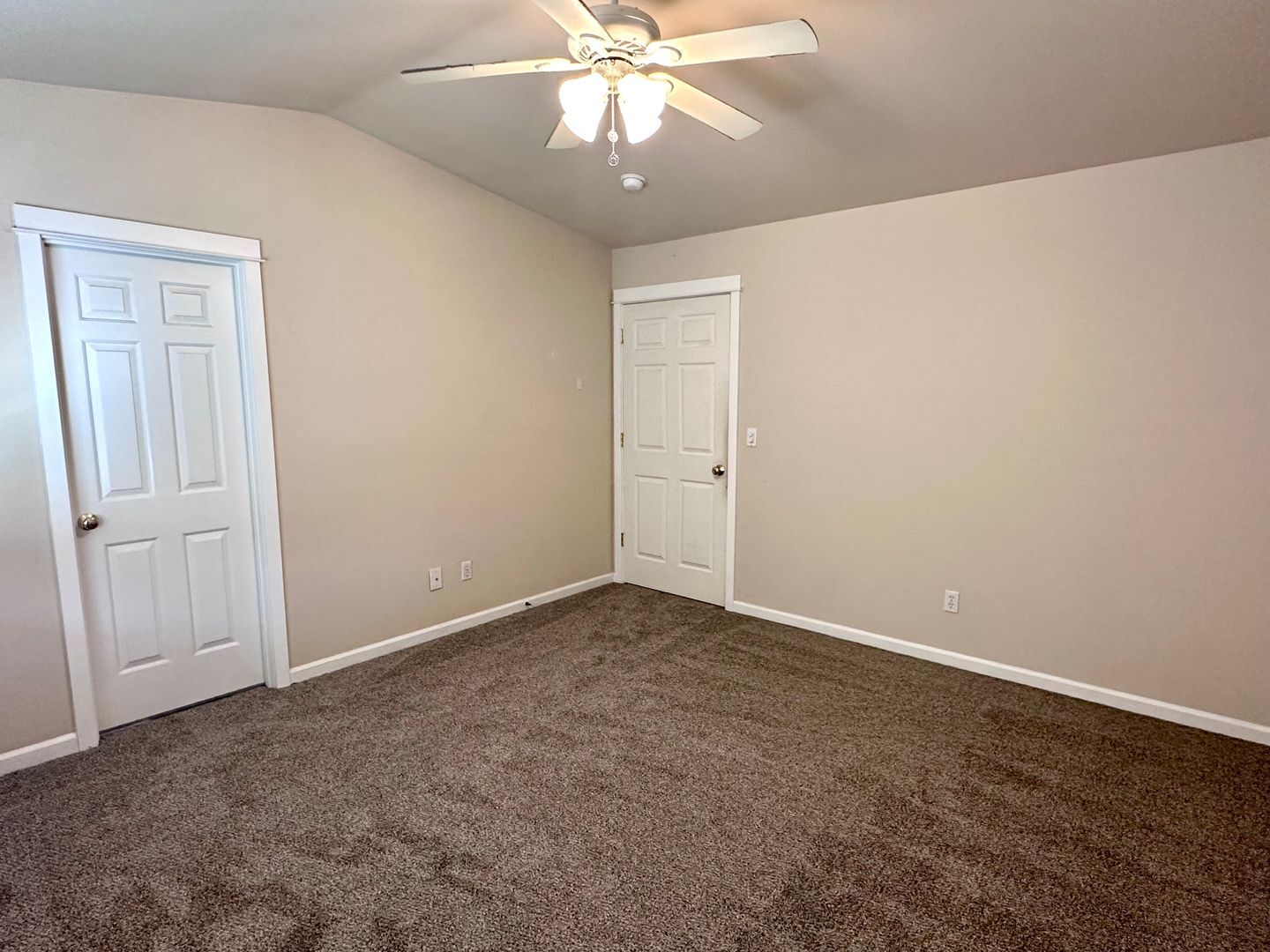 2614 SW Cascade Mountain Lane - Redmond - Oregon - 3 bed, 2.5 bath rental property