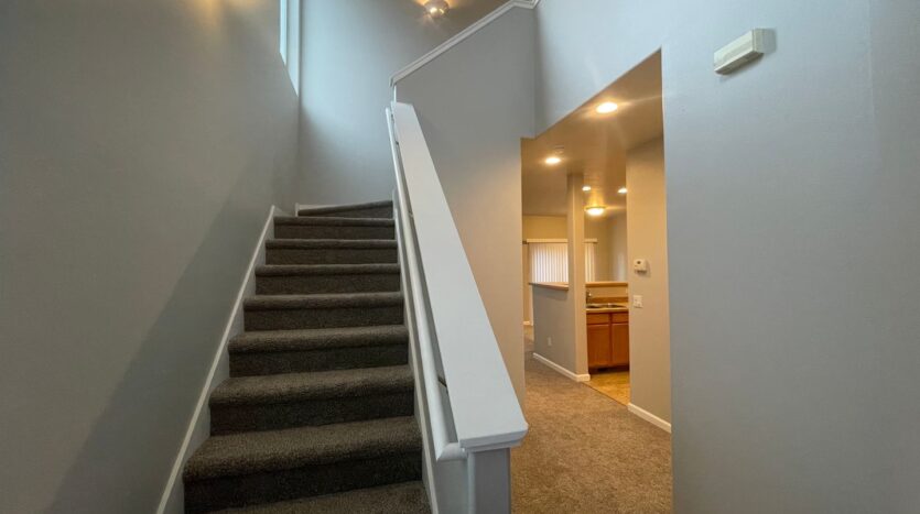 2614 SW Cascade Mountain Lane - Redmond - Oregon - 3 bed, 2.5 bath rental property