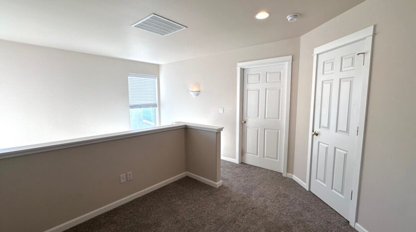 2614 SW Cascade Mountain Lane - Redmond - Oregon - 3 bed, 2.5 bath rental property