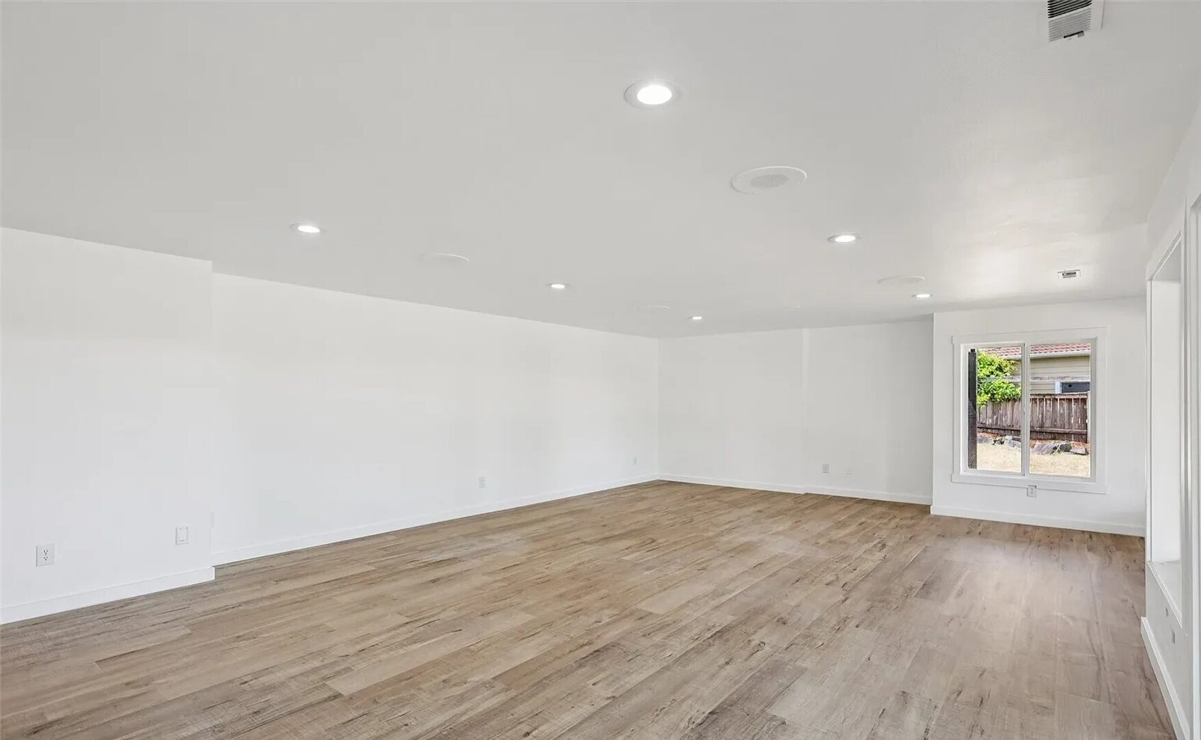 2805 Chambers Bay Drive - Steilacoom - Washington - 4 bed, 3 bath rental property