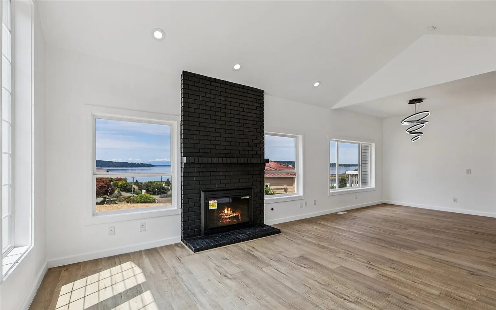 2805 Chambers Bay Drive - Steilacoom - Washington - 4 bed, 3 bath rental property