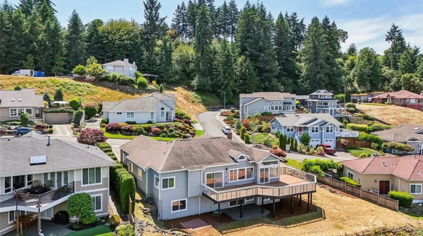 2805 Chambers Bay Drive - Steilacoom - Washington - 4 bed, 3 bath rental property