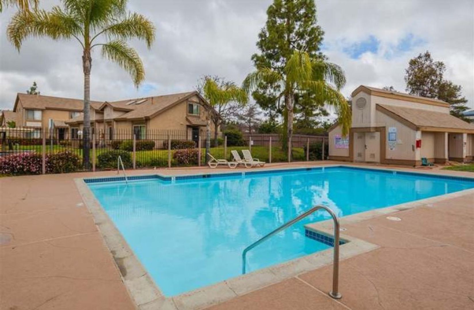 2872 Casey St Unit B - San Diego - California - 3 bed, 2 bath rental property